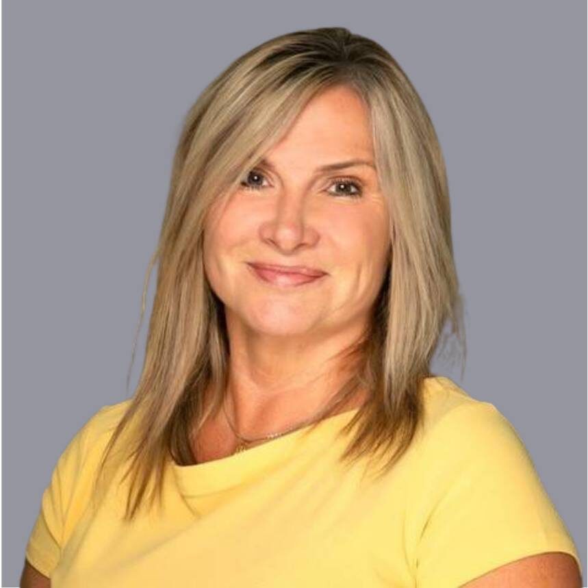 Andrea H Gray (866 x 728 px)